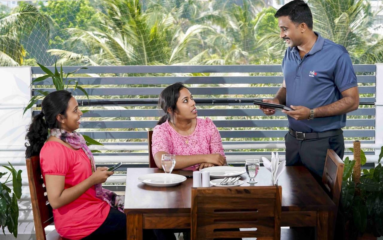 Niko Hotels Kochi Eksteriør bilde